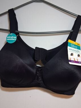 Vanity Fair Black Wirefree Smooth Support Bra